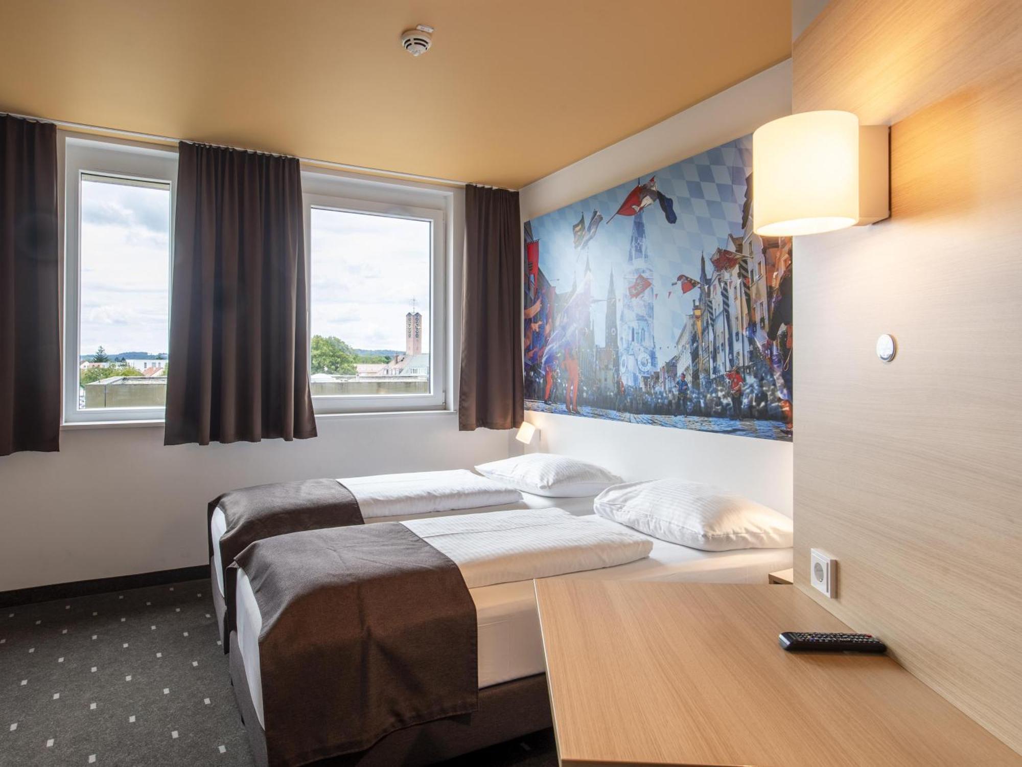 B&B Hotel 란츠후트 외부 사진