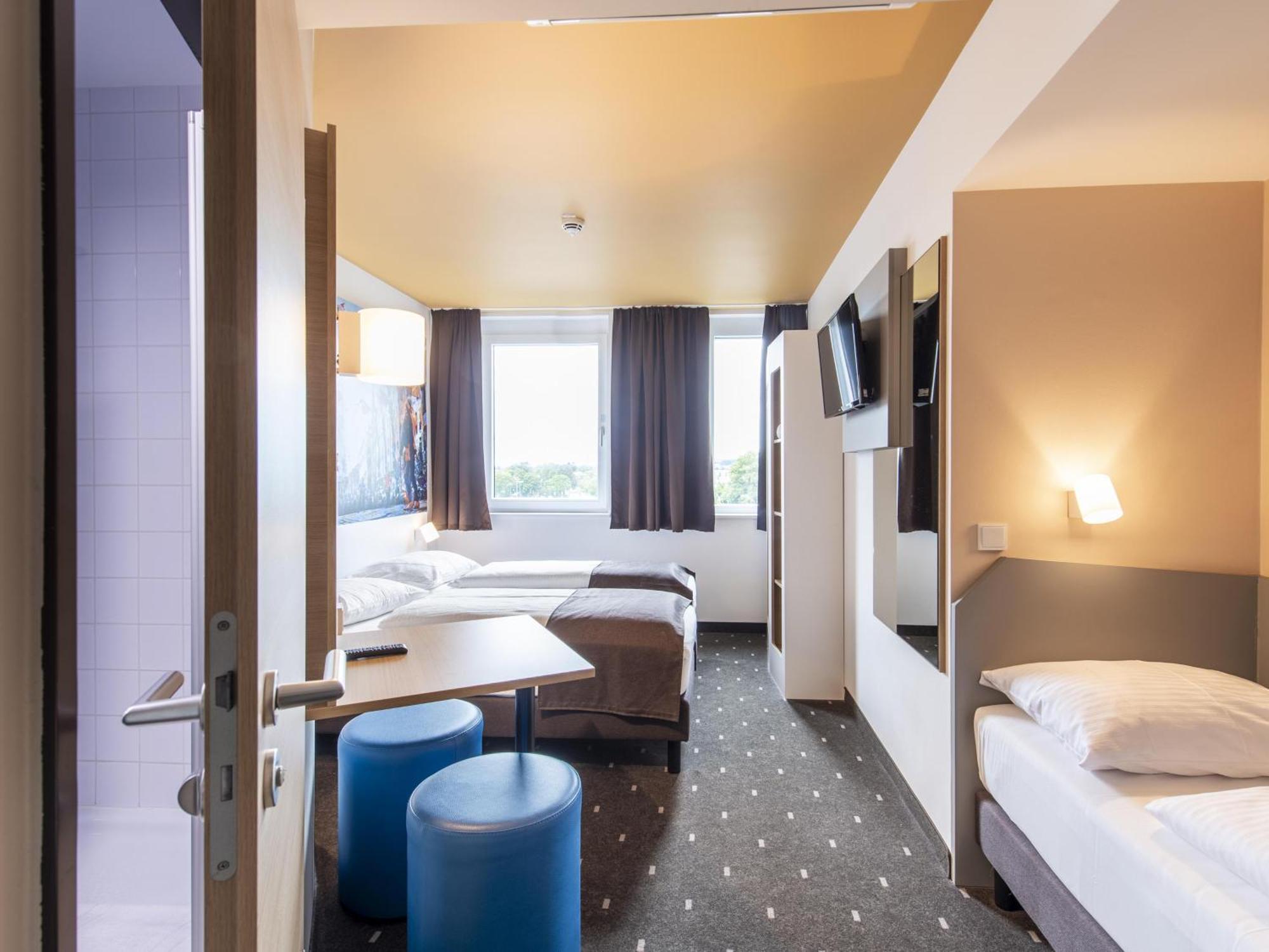 B&B Hotel 란츠후트 외부 사진