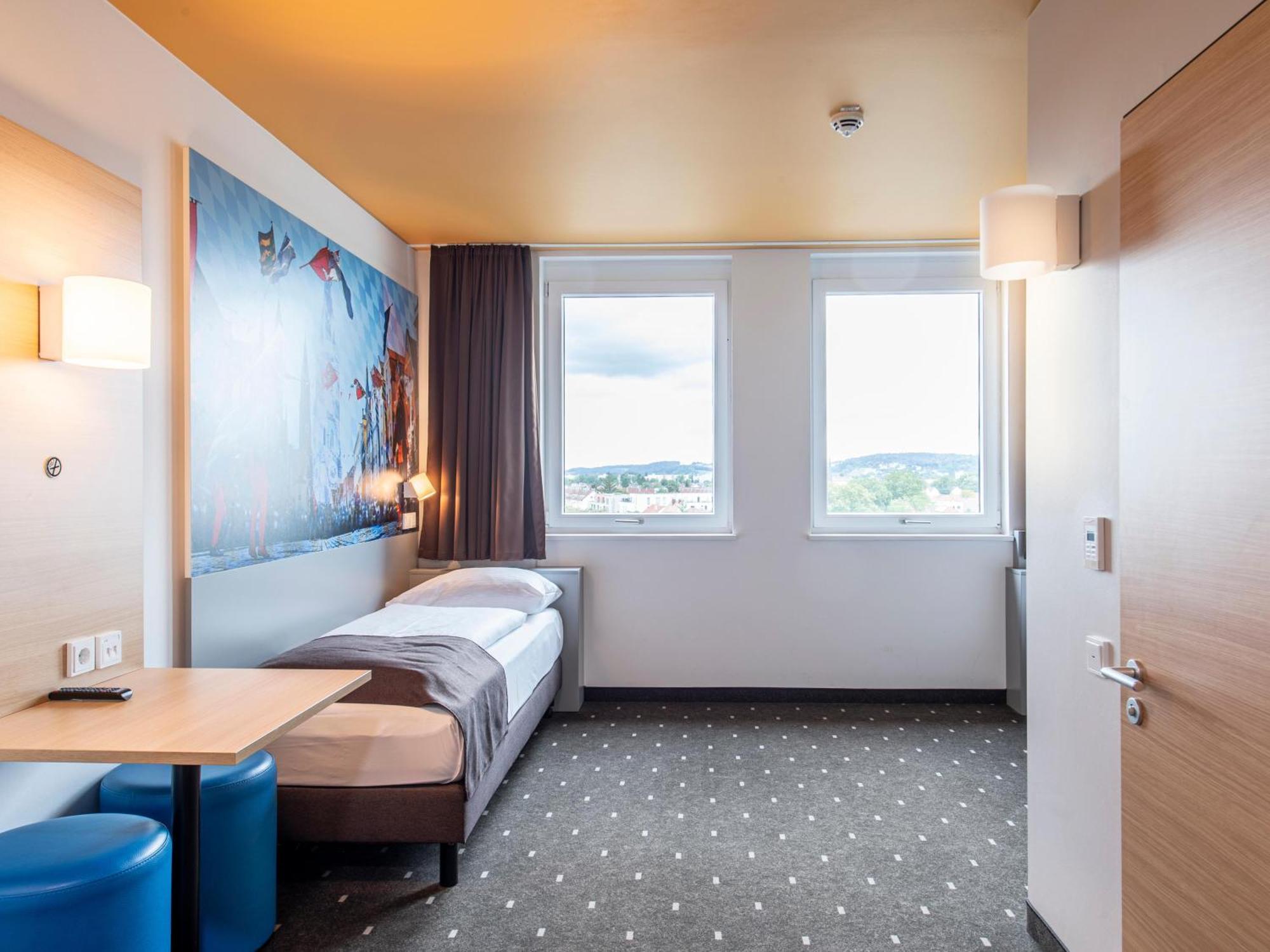 B&B Hotel 란츠후트 외부 사진